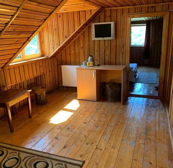 سوئیت با بالکن, Casa Lorena