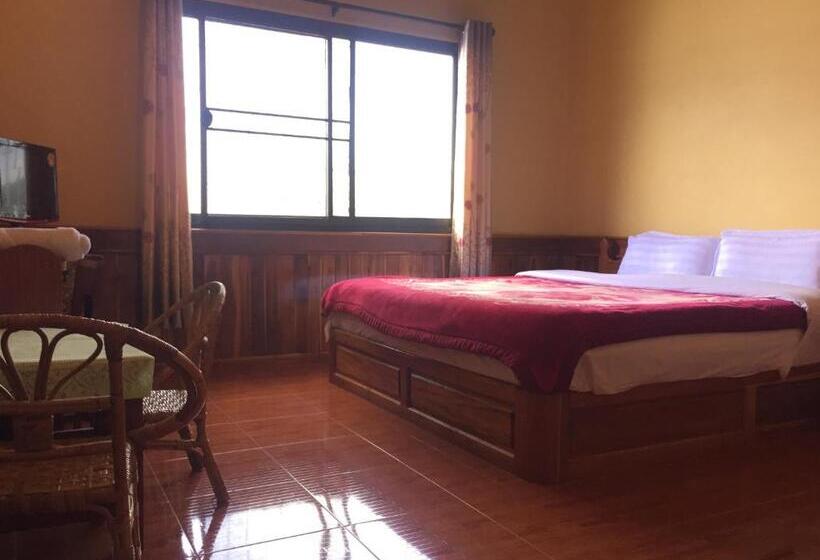 اتاق لوکس, Oudomphone Guesthouse 2
