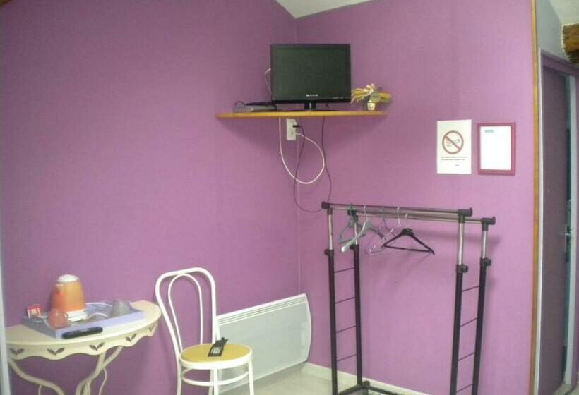Номер Стандарт, Chambres D Hôtes Antézière