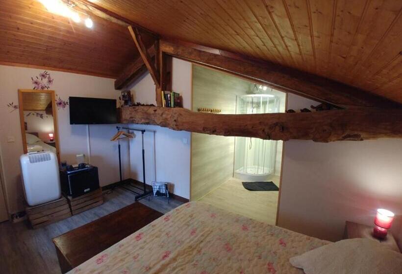 Номер Стандарт, Chambres D Hotes Manoir Le Cristal  Futuroscope à Petit Prix