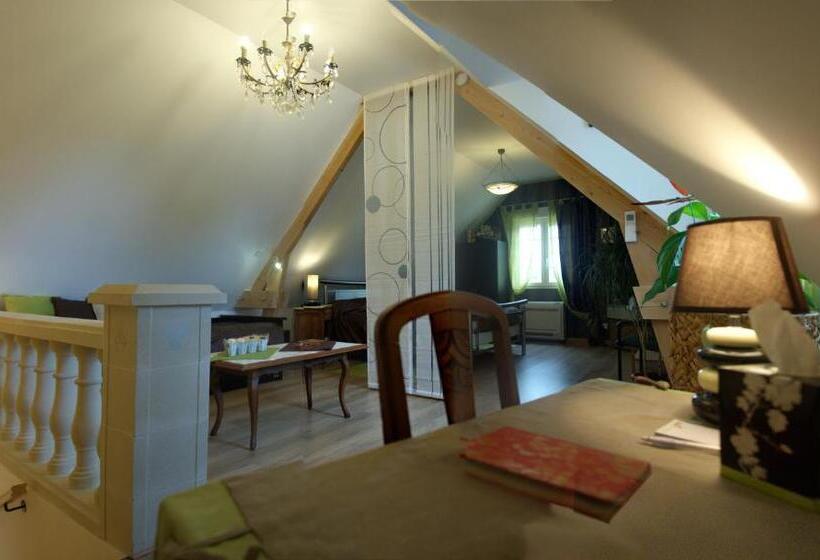 Family Suite, La Carrière