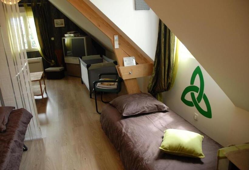 Family Suite, La Carrière