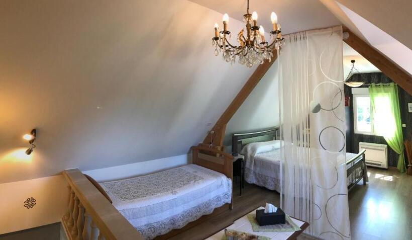 Family Suite, La Carrière