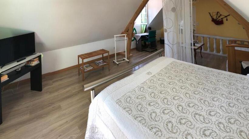 Family Suite, La Carrière