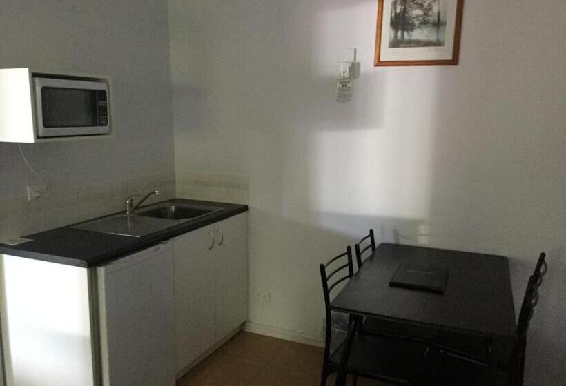 Семейный Номер, Bargo Motor Inn