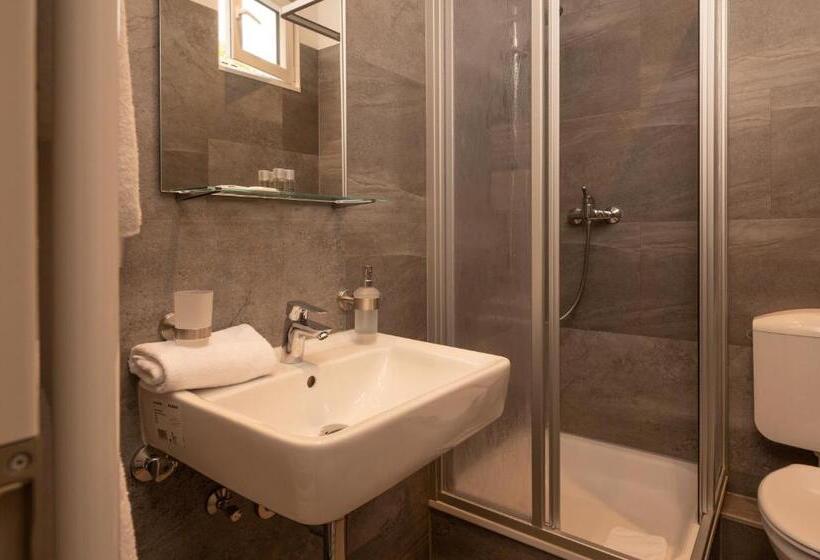 Quarto Deluxe, Burgblick