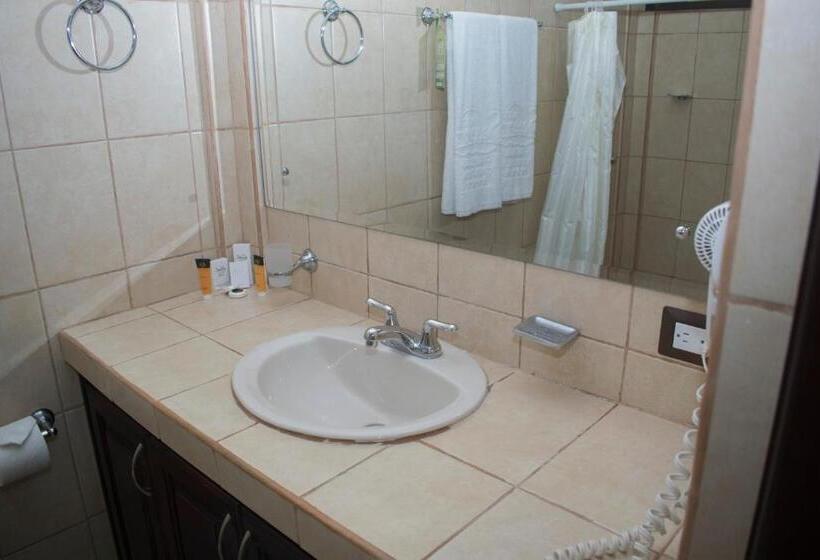 اتاق استاندارد, Suerre