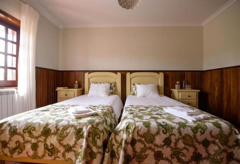 Дом 4 Спальни, Greenside Of Sea Hostel