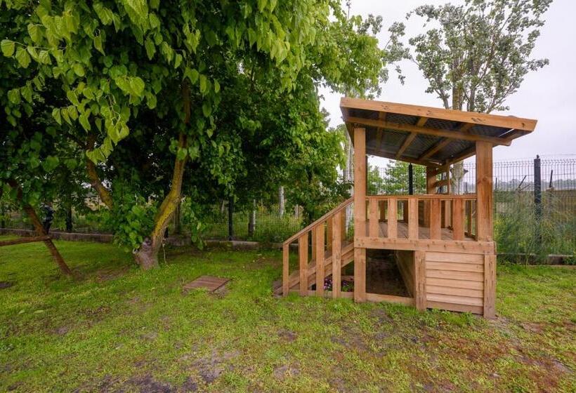 Дом 4 Спальни, Greenside Of Sea Hostel