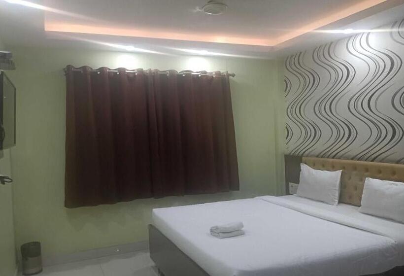 Standardrum, Oyo 63219 Amtala Guest House