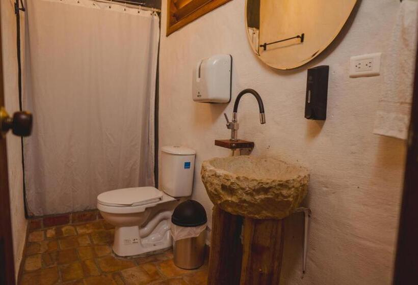 בקתת סופריור בת חדר 1, Traveler Hostel