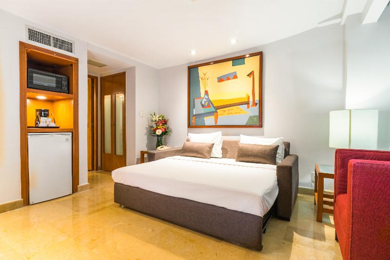 スタンダード４人部屋, Eurostars Zona Rosa Suites