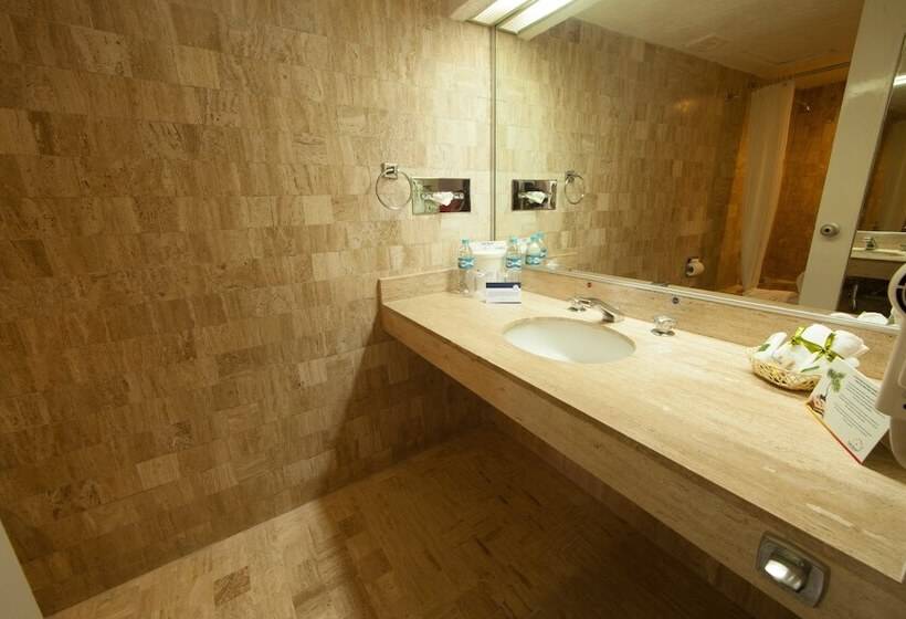 غرفة ديلوكس ذات إطلالة, Park Royal Beach Acapulco  All Inclusive