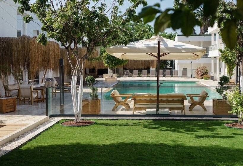 اتاق سوپریور سه تخته, Costa Maya Bodrum