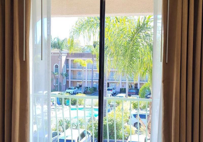 デラックスルーム, Cortona Inn And Suites Anaheim Resort