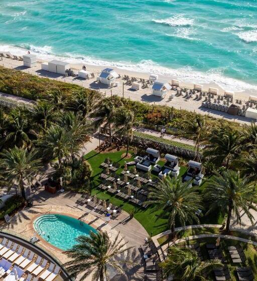 سوییت جونیور با چشم‌انداز دریا, Eden Roc Miami Beach
