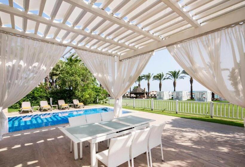 ‫فيلا غرفة نوم واحدة, Papillon Ayscha Resort & Spa