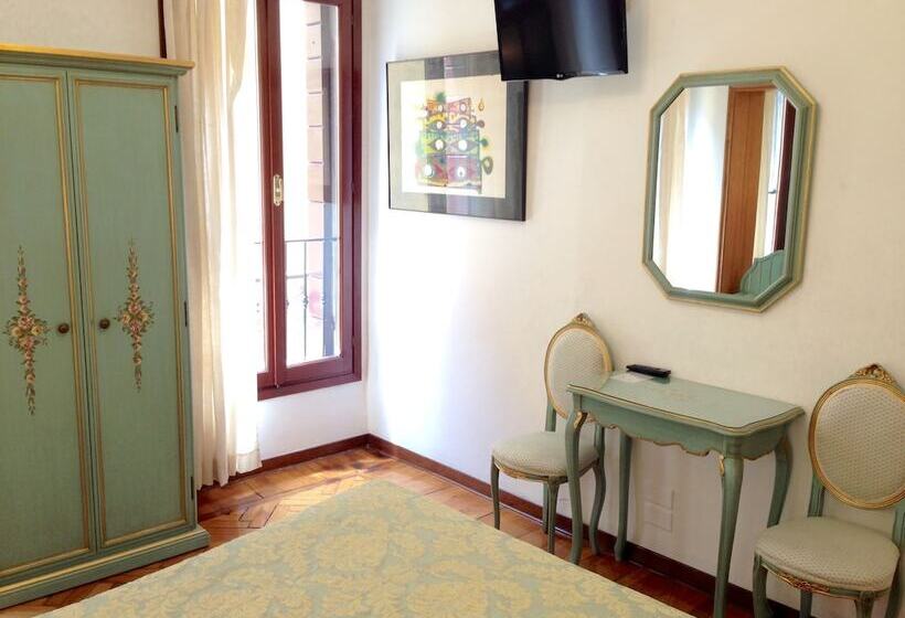 Habitació Estàndard, Serenissima