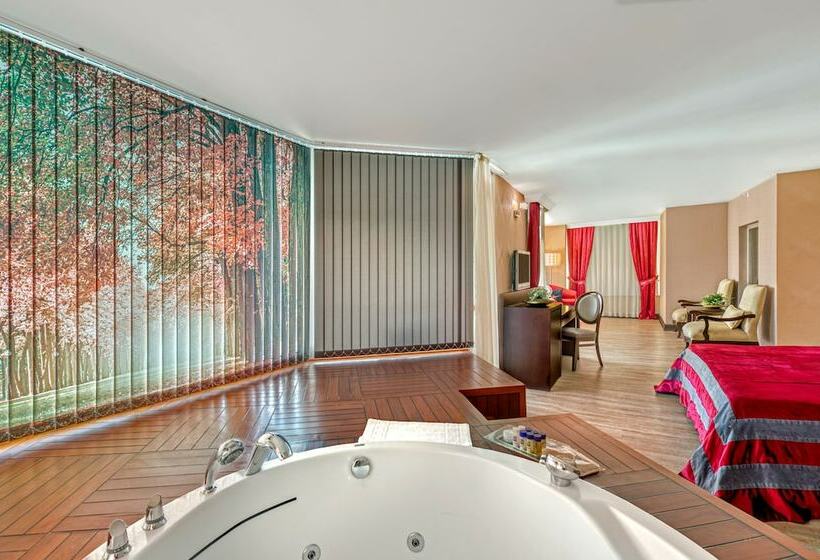 سوئیت با وان آب گرم, Sealife Family Resort