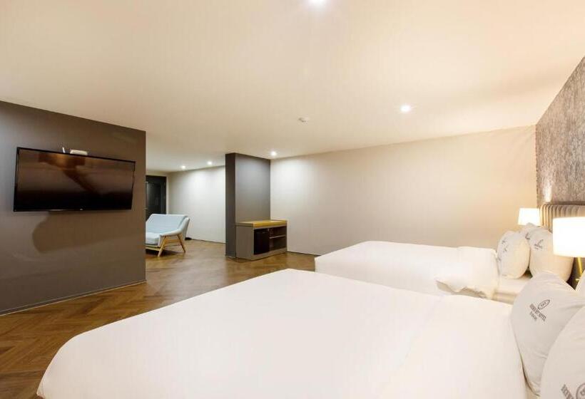 Люкс Superior, Brown Dot Hotel Minam
