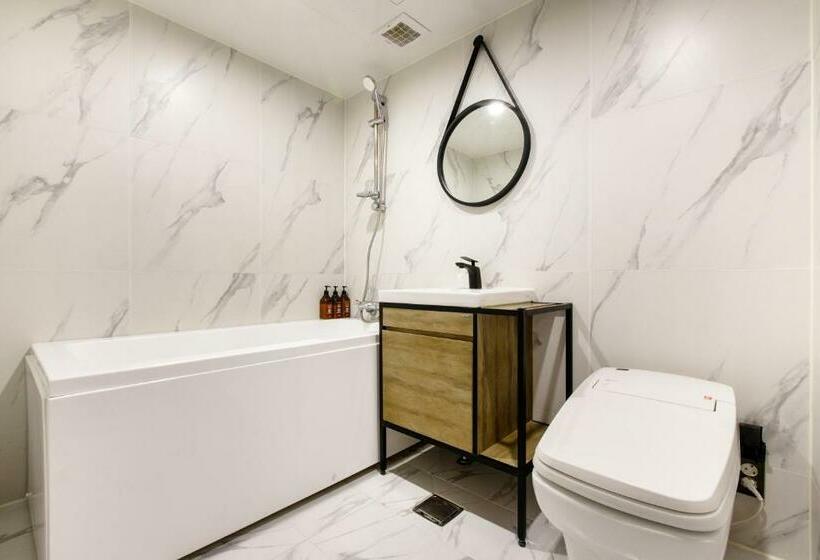 Номер Стандарт, Brown Dot Hotel Minam