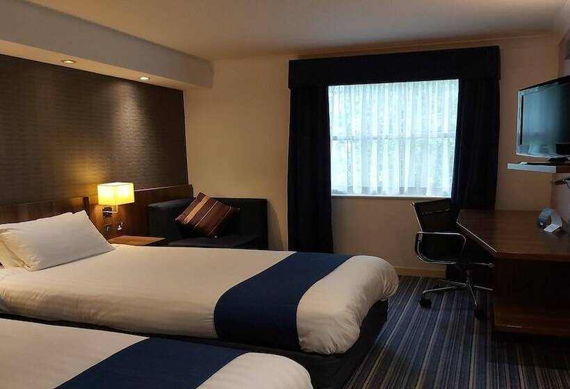 Номер Стандарт, Holiday Inn Express Leeds East, An Ihg