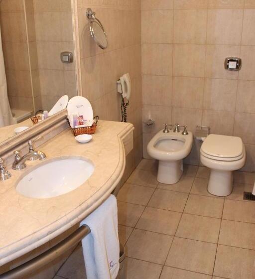 Полулюкс, Tucuman Center Suites&business
