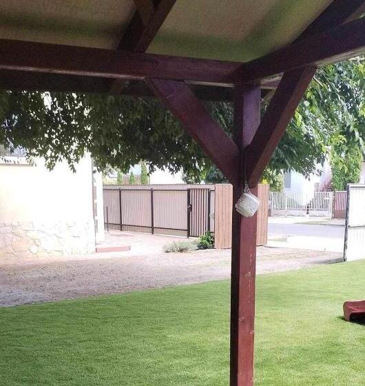 آپارتمان 1 خوابه همکف, Levendula Apartmanház