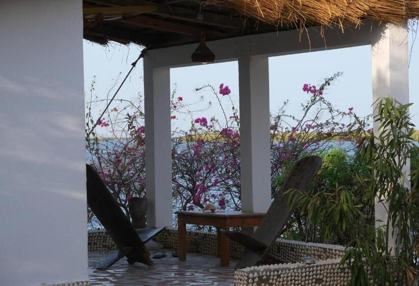 اتاق استاندارد چهار تخته با چشم‌انداز دریا, Bazouk Du Saloum Ecolodge