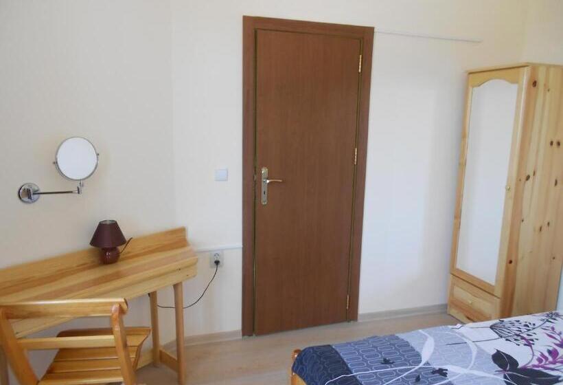 آپارتمان 1 خوابه با بالکن, Family Hotel Amore