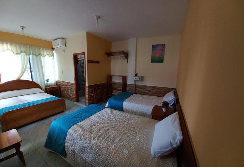 Номер Стандарт Трехместный, Hostal Janet Starlink