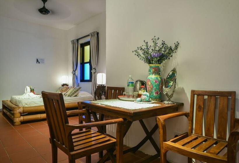 اتاق خانوادگی, Ohana House Hq