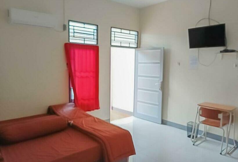 Номер Стандарт, Homestay Verisha Mitra Reddoorz