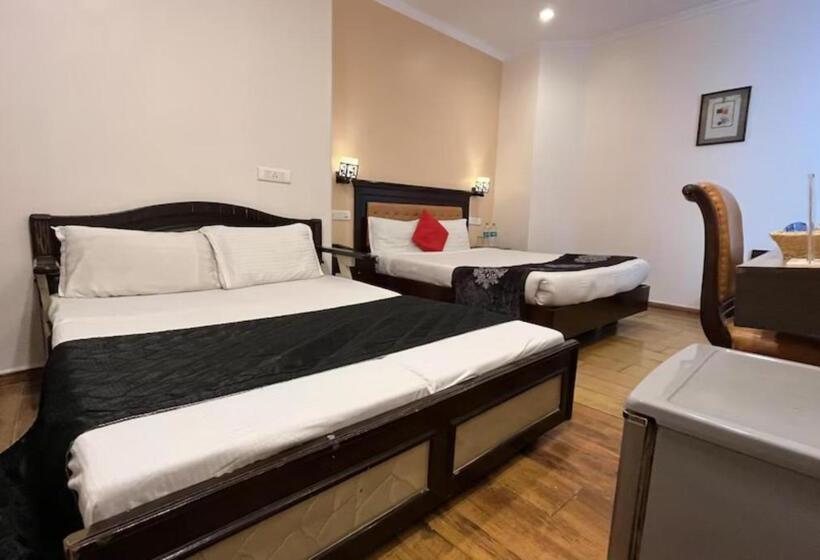 Quarto Familiar Deluxe, Goroomgo Sun Shine Regency Shimla