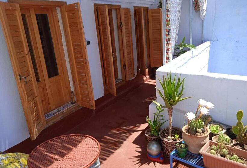 Номер Стандарт Трехместный, Vallparadis Pension Familiar Firdaus