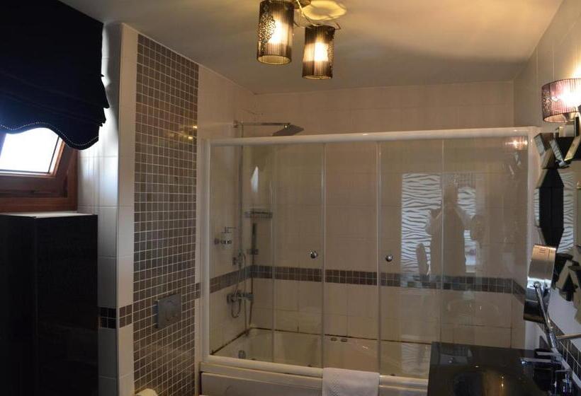 سوئیت با تخت بزرگ, Parla Viens Suites