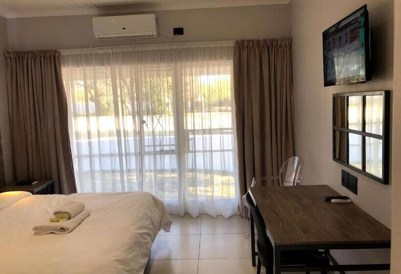 Номер Superior Вид на Сад, Umtali Country Inn