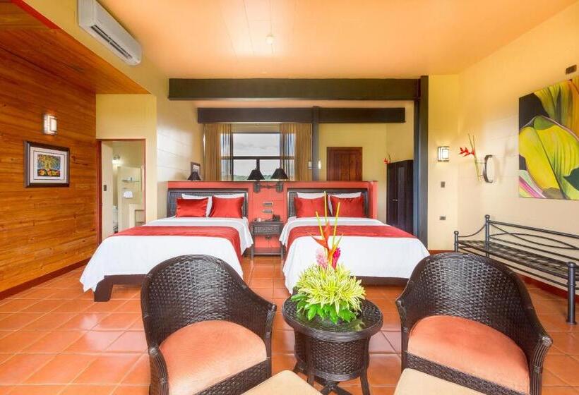 سوییت خانوادگی, Arenal Kioro Suites & Spa
