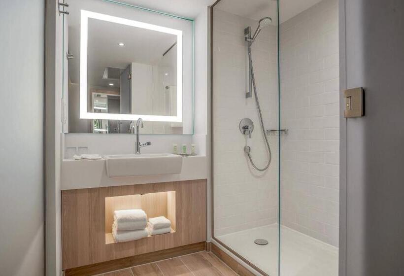 Номер Deluxe Кровать Кинг, The Jangle Hotel   Paris   Charles De Gaulle   Airport