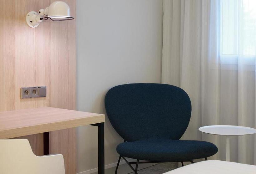 Номер Superior Кровать Кинг, The Jangle Hotel   Paris   Charles De Gaulle   Airport