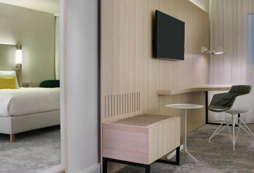 Номер Superior Кровать Кинг, The Jangle Hotel   Paris   Charles De Gaulle   Airport