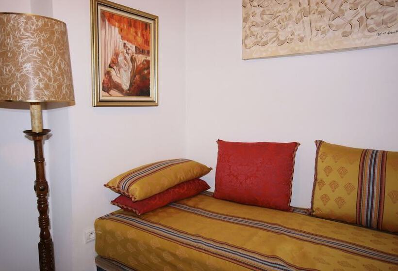 سوییت جونیور, Riad El Ghalia