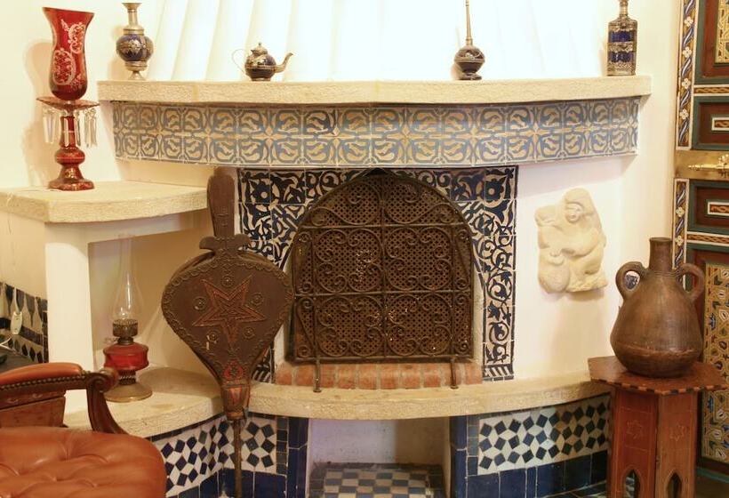 سوئیت رویال, Riad El Ghalia