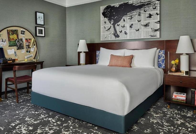 Deluxe Szoba Kind Size Bed, Emblem San Francisco