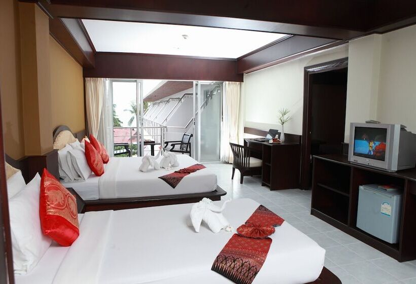 家庭间, Samui First House