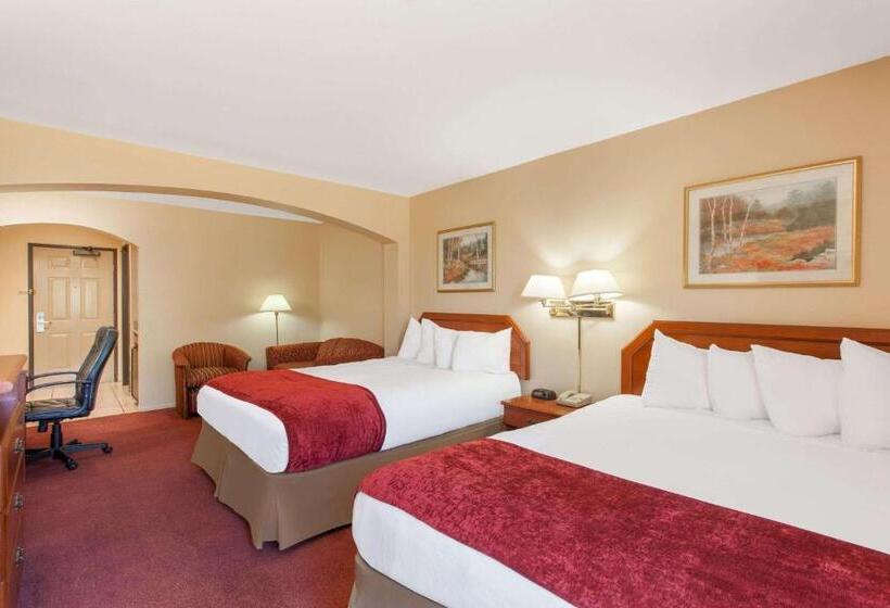 Номер Стандарт, Ramada By Wyndham Fresno Northwest