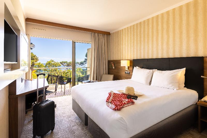 Номер Deluxe, Luxotel Cannes
