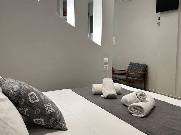 Семейный Номер, Angela Hotel and Apartments