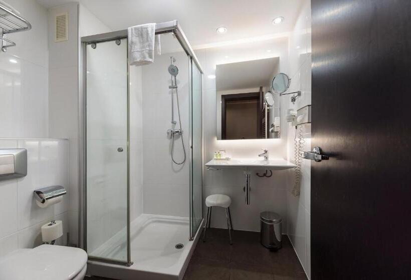 اتاق استاندارد یک نفره, Ch Bucharest