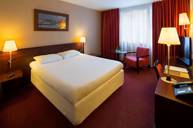 Номер Стандарт, Golden Tulip Warszawa Centrum